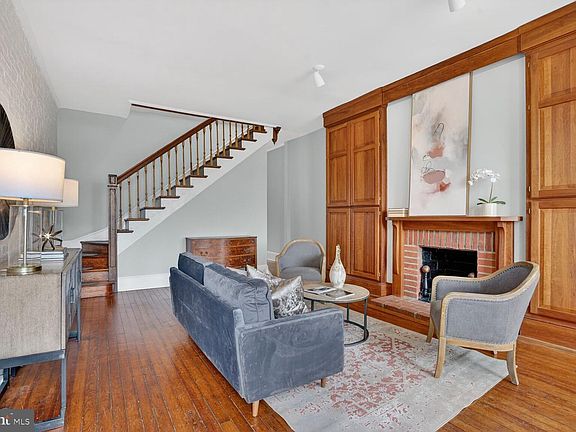 4th image of 1243 E St SE