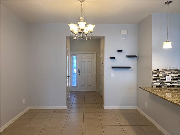 3rd image of 1068 Taramundi Dr