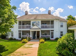 2740 S Knightsbridge Cir, Ann Arbor, MI 48105