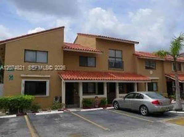 2745 W 62nd Pl APT 202, Hialeah, FL 33016