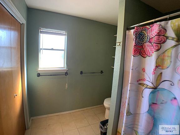 5th image of 2834 Lotus St