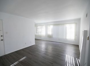 262 1/2 S Sycamore Ave #3, Los Angeles, CA 90036