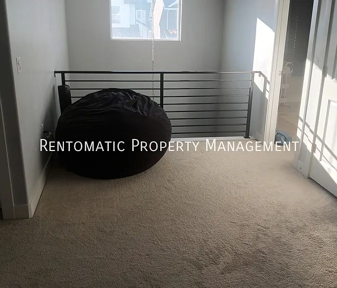 12303 S Varitek Dr — Photo 25