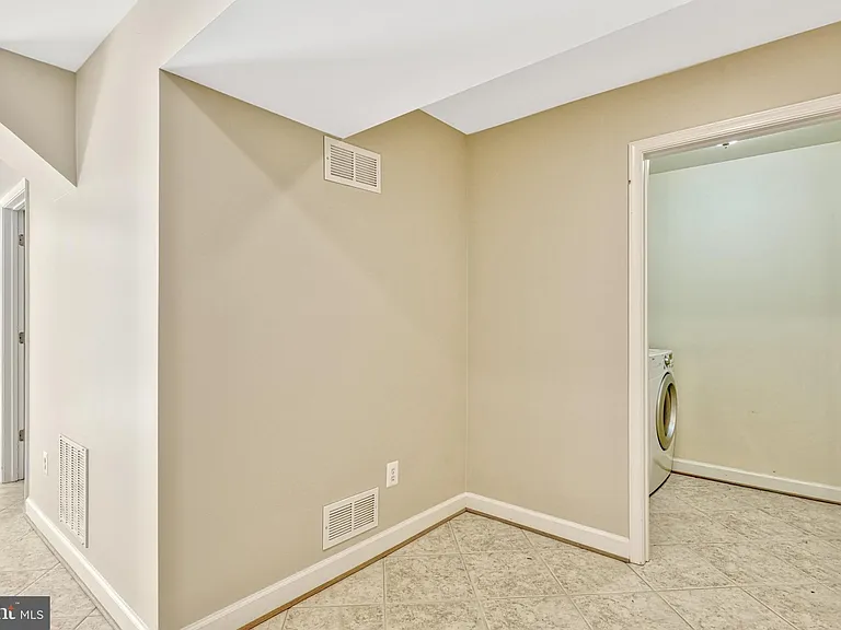 5021 Fleming Dr — Photo 54