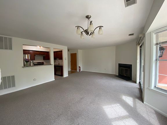 Living with dining area