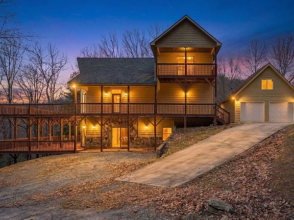 2nd image of 235 Oak Ridge Ests