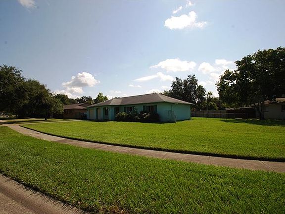 3rd image of 3927 Port Simbor Ave