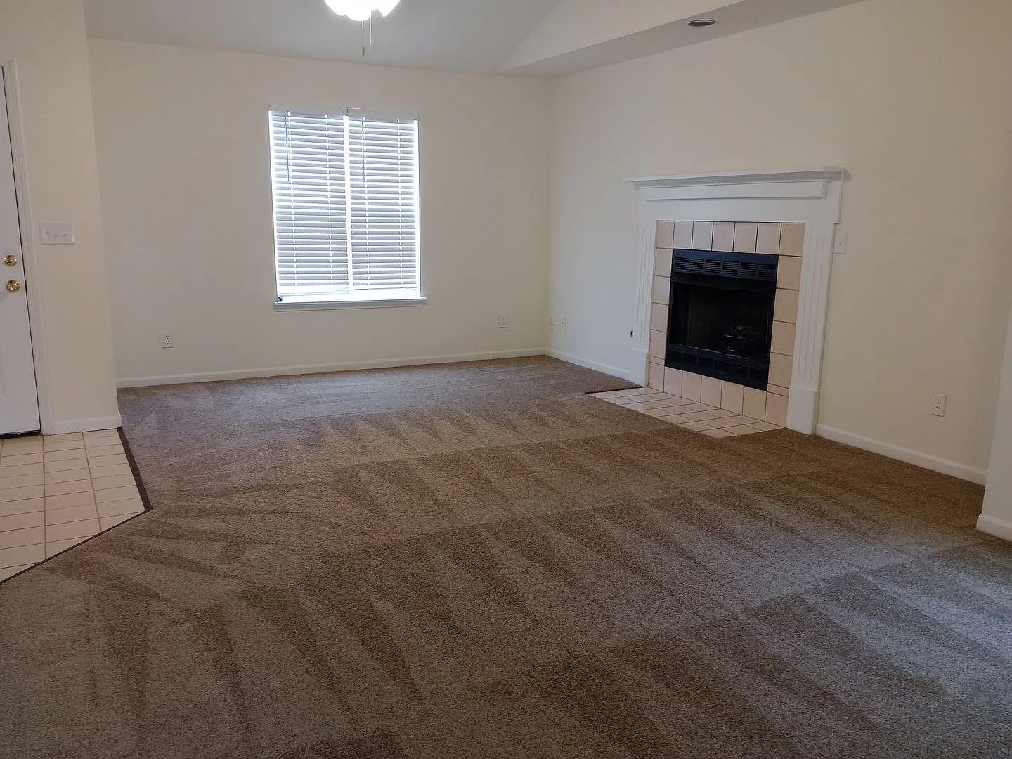 4304 - 4306 Caleb Court — Photo 3