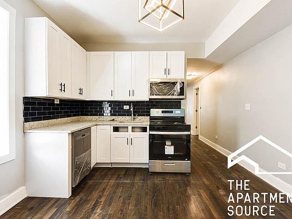3rd image of 2936 N Lawndale Ave #3