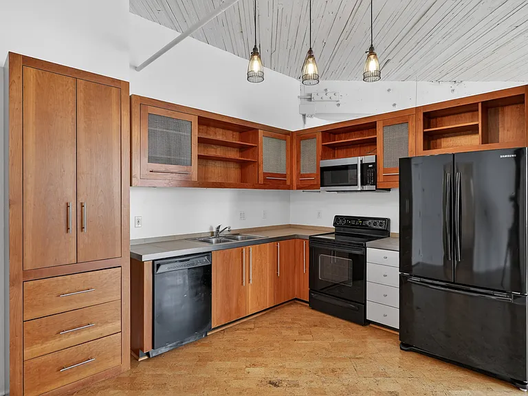 1420 NW Lovejoy St #524 — Photo 7