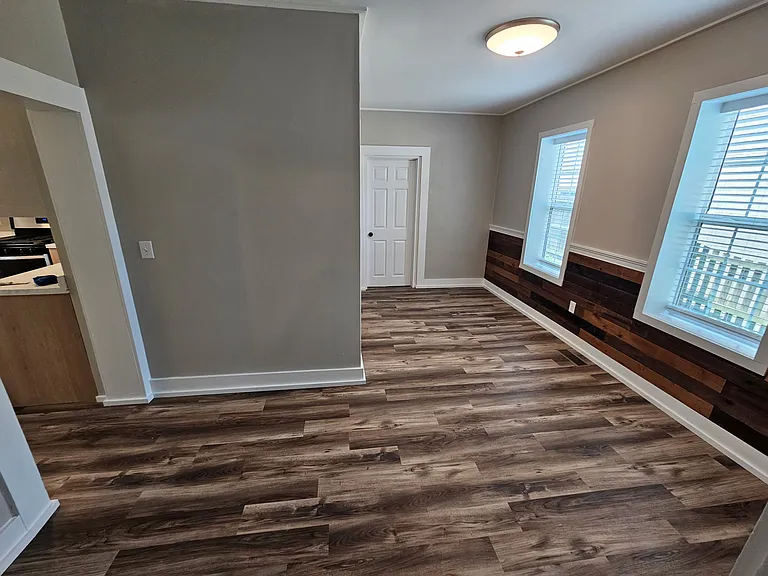 1313 Cincinnati St — Photo 11