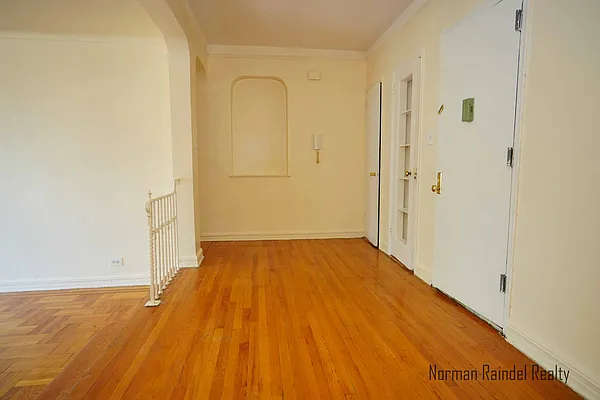 Rented by Norman Raindel, LREB | media 44