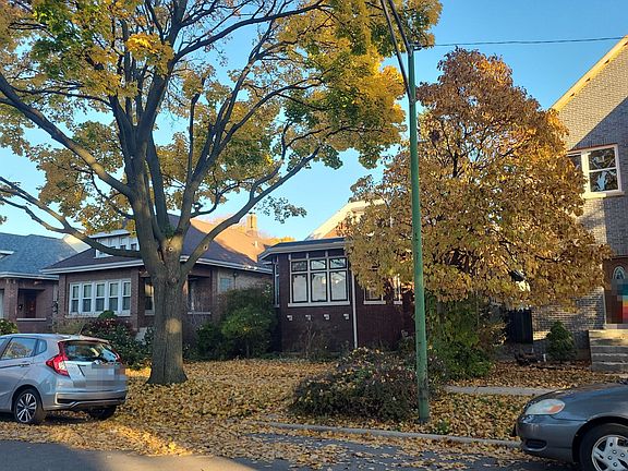2nd image of 5646 W Eastwood Ave