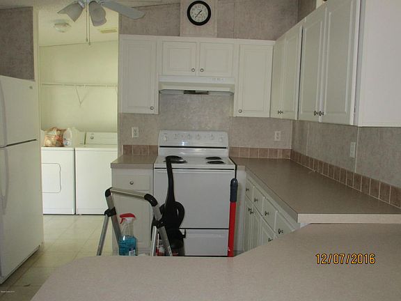 3rd image of 410 Barefoot Blvd