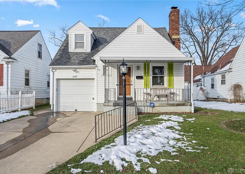 1st image of 1247 Oakdale Ave
