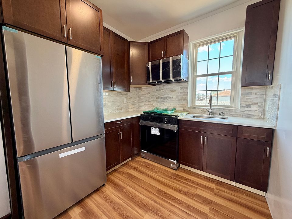 1st image of 89 Pacific Ave Floor 2