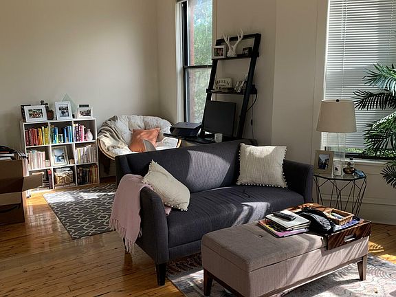 2nd image of 1726 N Orchard St #812