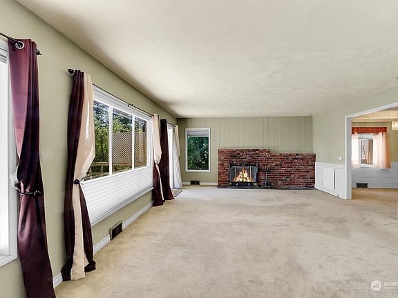 3rd image of 9919 Arrowsmith Avenue S