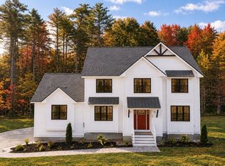 15 Unkety Brook Way, Dunstable, MA 01827
