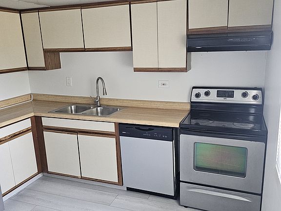 3rd image of 332 Klein Creek Ct #3-C