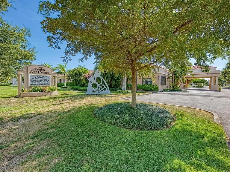 1640 Saturn Rd — Photo 48