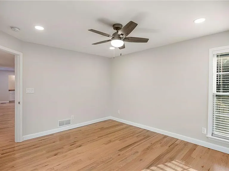 3412 Belleford Ct NE — Photo 17