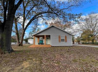611 N Hussey St, Searcy, AR 72143