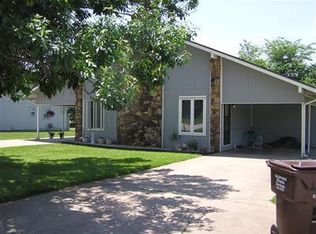 4527 S Robberson Ave, Springfield, MO 65810