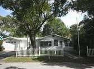 1001 Park Dr, Dunedin, FL 34698