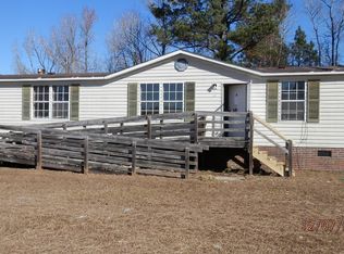 195 Graham Rd, Riegelwood, NC 28456