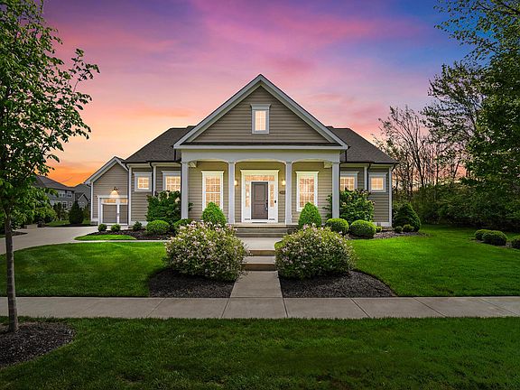 2nd image of 10754 Arrowwood Dr