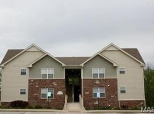 1612 Piedmont Cir, Saint Peters, MO 63304