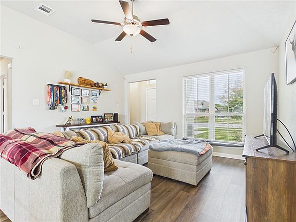 2nd image of 2729 Porters Way