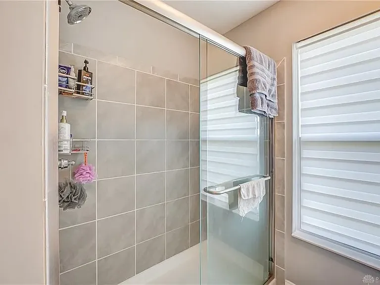 997 McKinney Ln — Photo 16