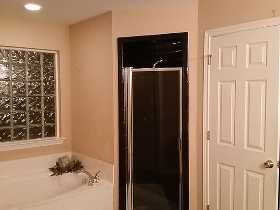 3rd image of 20147 Kensington Ct
