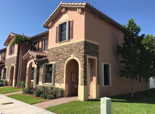 8922 W 35th Way, Hialeah, FL 33018