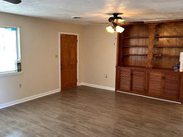 103 E Scott St, Carlisle, AR 72024