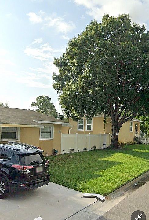 2nd image of 6115 Mangrove St N