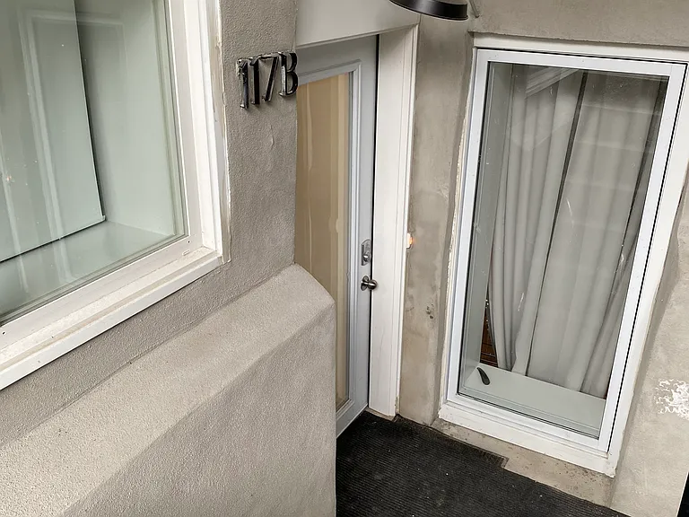 117 Hopewell Ave — Photo 28
