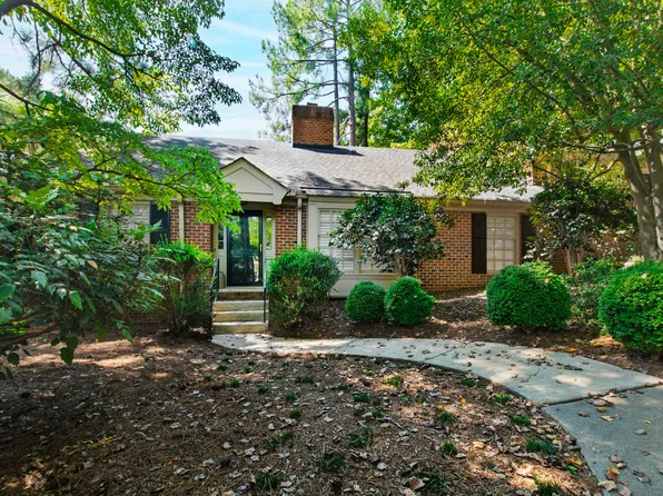 1002 Blenheim Dr, Raleigh, NC 27612