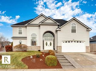 817 White Oak Cir, Central Pt, OR