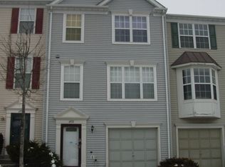 6972 Aquamarine Ct, Capitol Heights, MD 20743