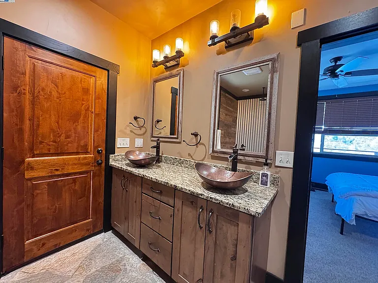 2280 Roan Rd — Photo 50