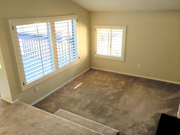 Cozy Bedroom w/Gas Fireplace