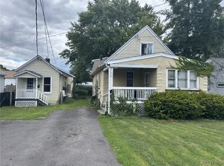 3053 Lincoln St, Niagara Falls, NY 14305