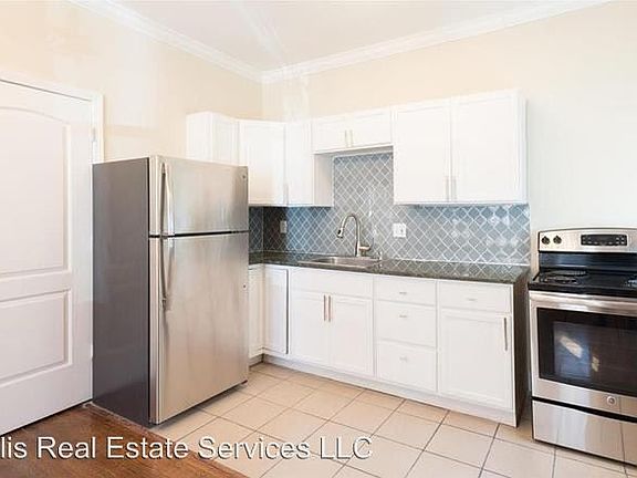 3rd image of 1117 W 41st Ter APT 1N