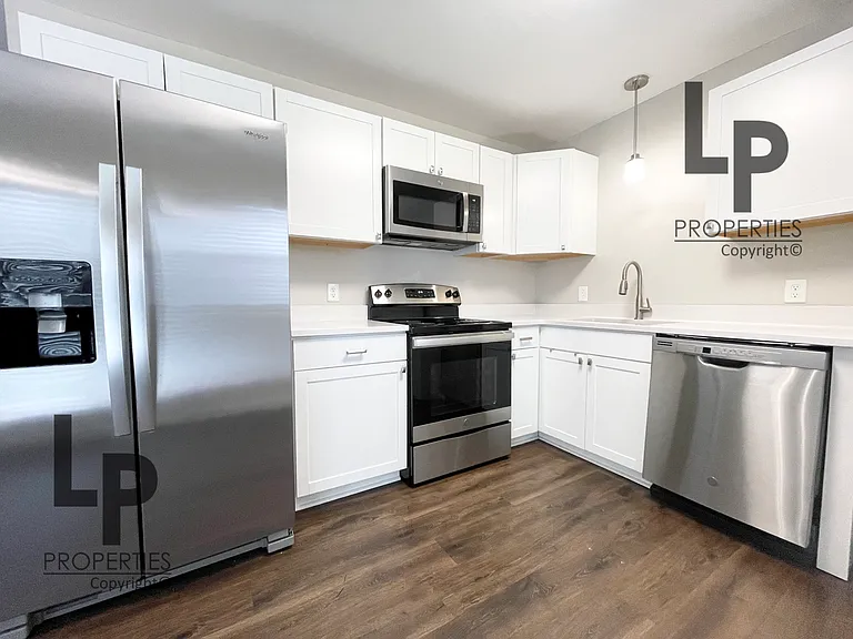 3479 Greenlawn Dr — Photo 4