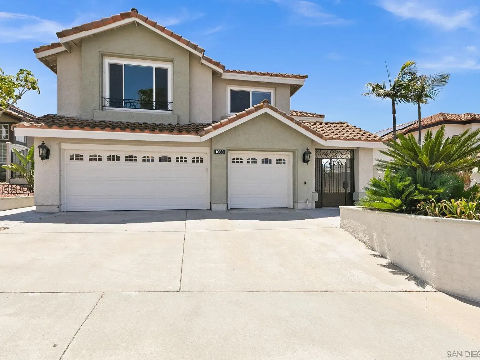 5 bed, 3.0 bath, 2669 sqft, $5,895 — Photo 4
