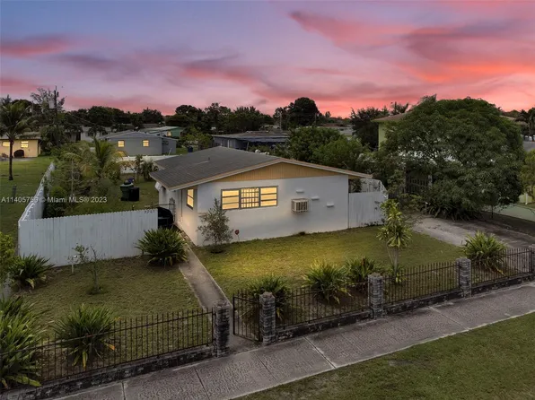 3261 NW 209th Ter, Miami Gardens, FL 33056