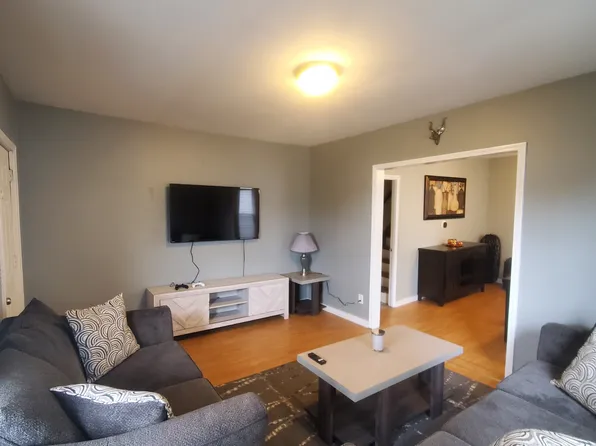 16 1st St, Whitesboro, NY 13492